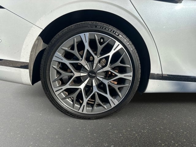 2023 Genesis G90 e-SC