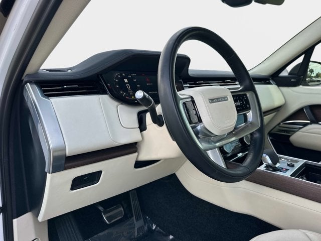 2023 Land Rover Range Rover SE