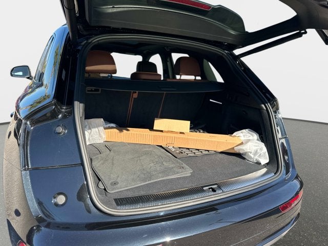 2023 Audi Q5 e S line Premium Plus