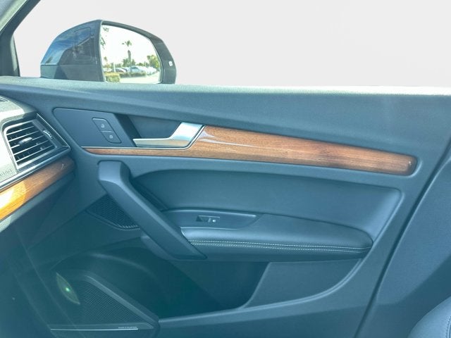 2022 Audi Q5 S line Premium Plus