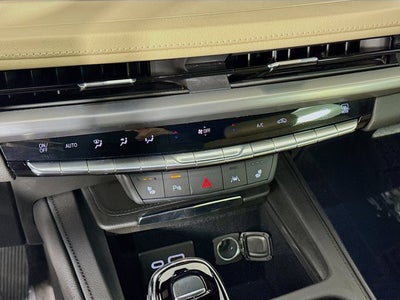 2024 Cadillac XT4 Luxury