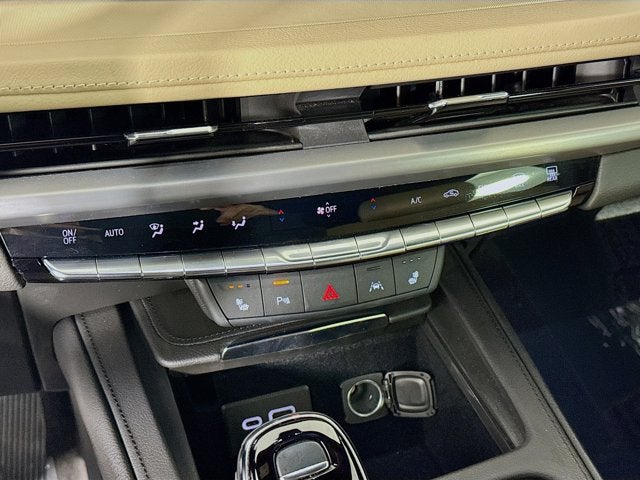 2024 Cadillac XT4 Luxury