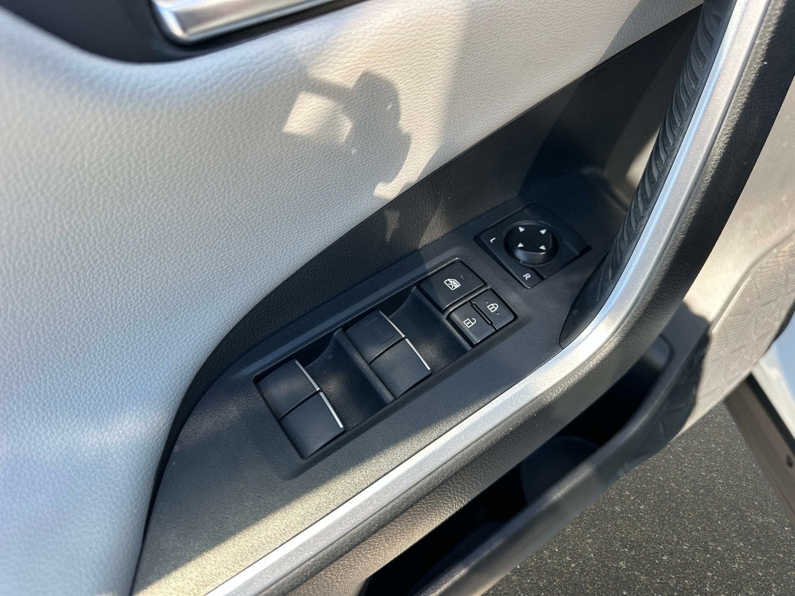 2020 Toyota RAV4 Limited