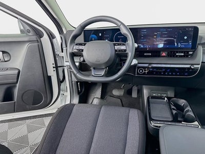 2025 Hyundai IONIQ 5 SE