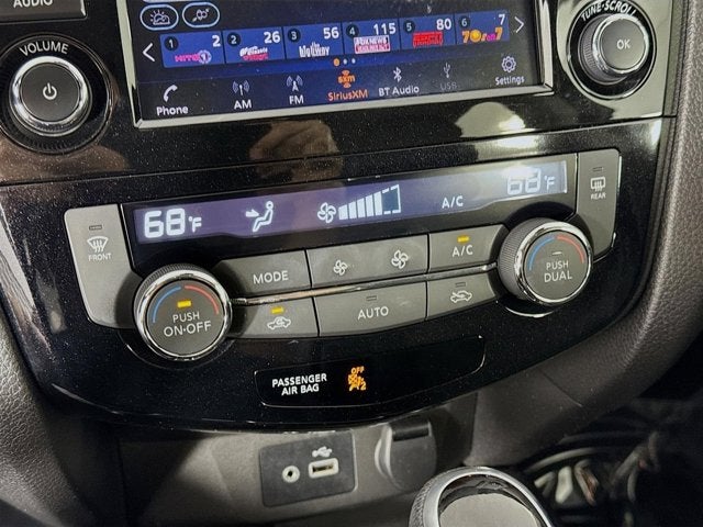 2022 Nissan Rogue Sport SV