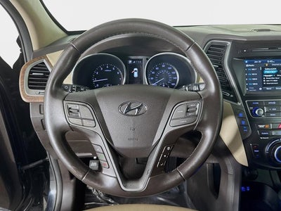 2017 Hyundai Santa Fe SE