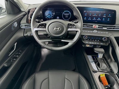 2025 Hyundai Elantra Hybrid Limited