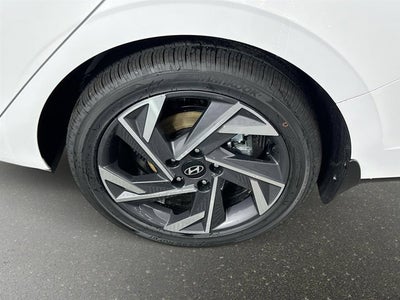 2025 Hyundai Elantra Hybrid Limited