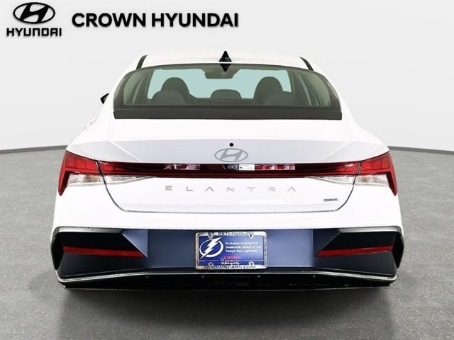 2025 Hyundai Elantra Hybrid Limited