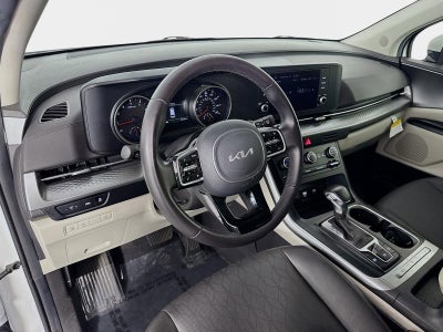 2024 Kia CARNIVAL LX