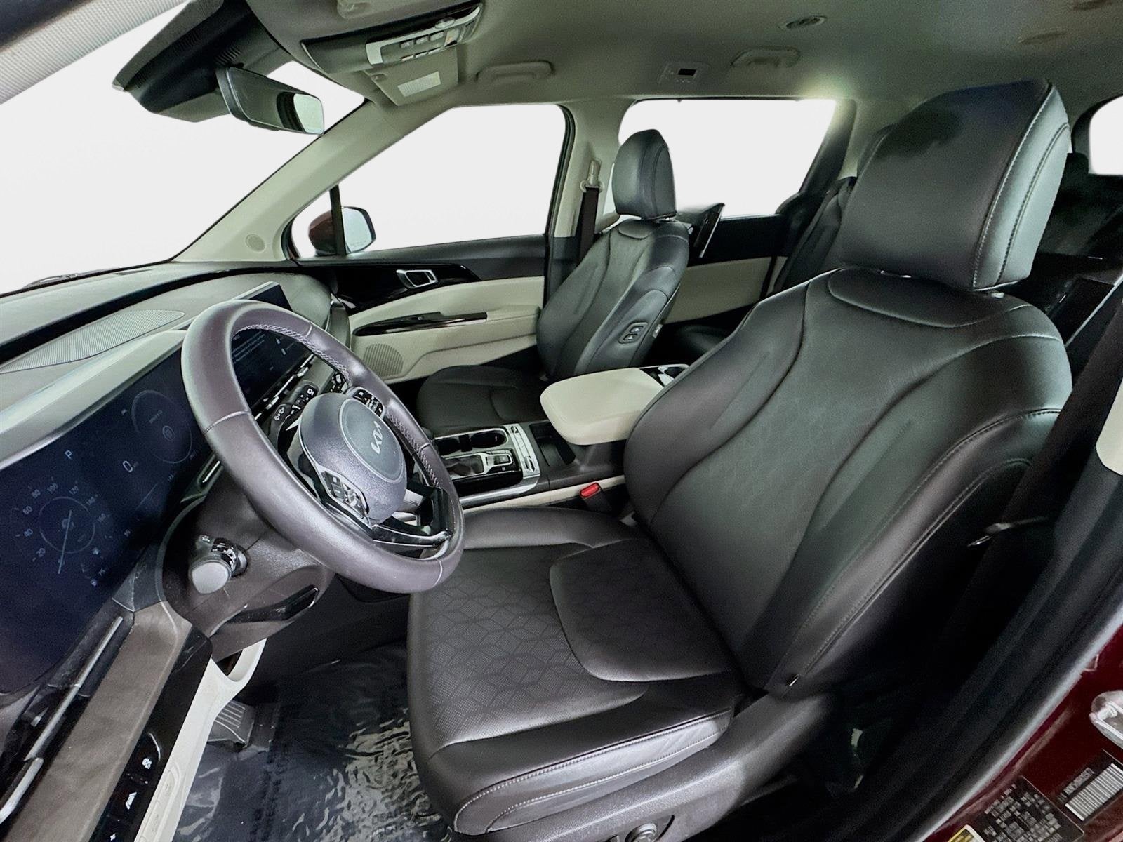 2024 Kia Carnival SX