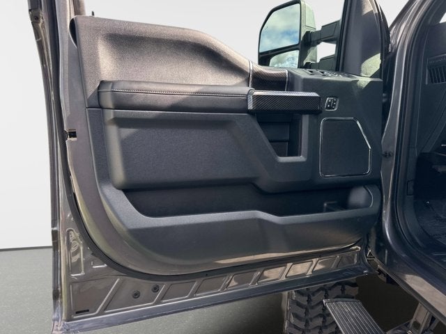 2022 Ford Super Duty F-350 DRW Lariat