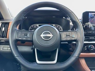 2022 Nissan Pathfinder Platinum