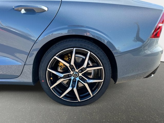 2022 Volvo S60 Recharge Plug-In Hybrid T8 Polestar