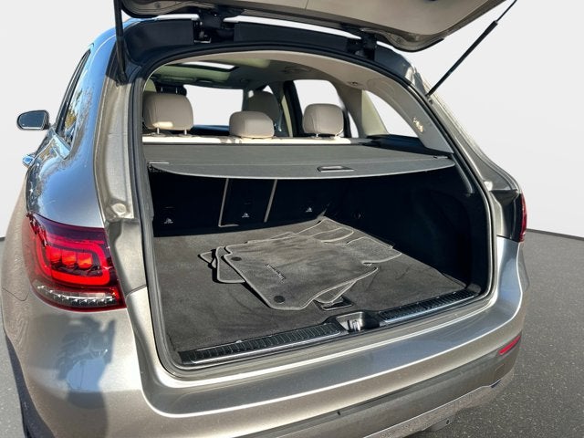 2022 Mercedes-Benz GLC 300