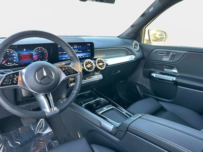 2025 Mercedes-Benz GLB 250