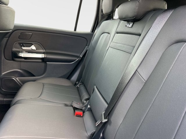 2025 Mercedes-Benz GLB 250