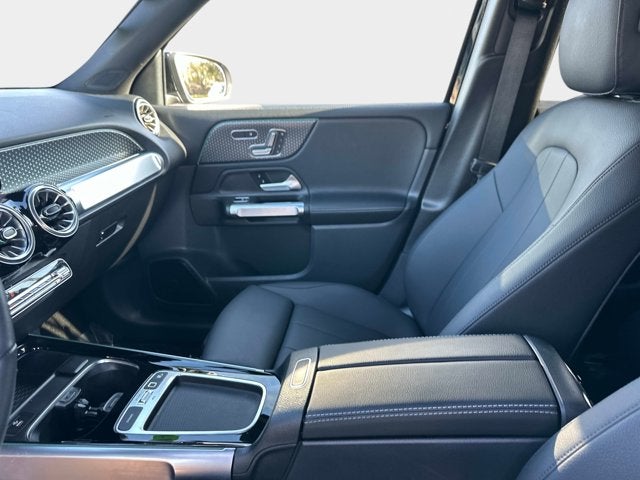 2025 Mercedes-Benz GLB 250