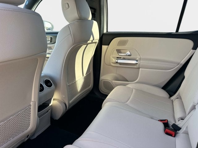 2025 Mercedes-Benz GLB 250