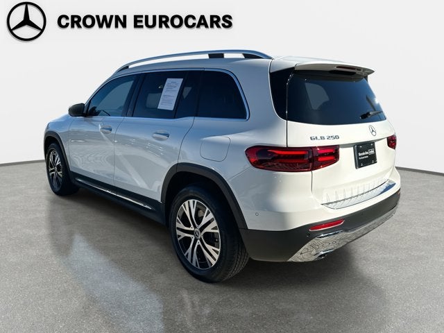 2025 Mercedes-Benz GLB 250