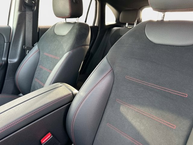 2025 Mercedes-Benz GLA 250