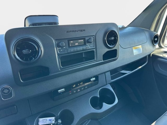 2025 Mercedes-Benz Sprinter 2500 Cargo 144 WB