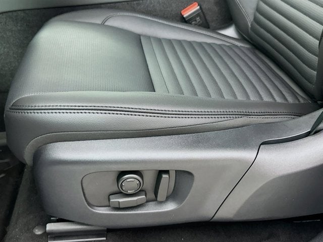 2025 Land Rover Discovery Sport S