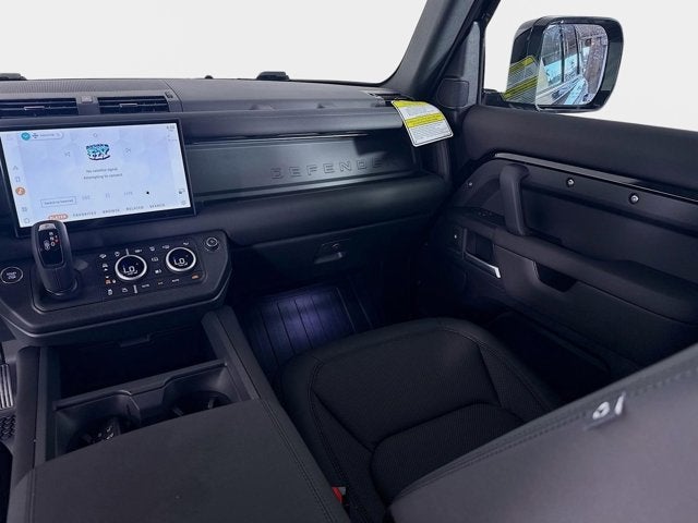 2025 Land Rover Defender 110 S