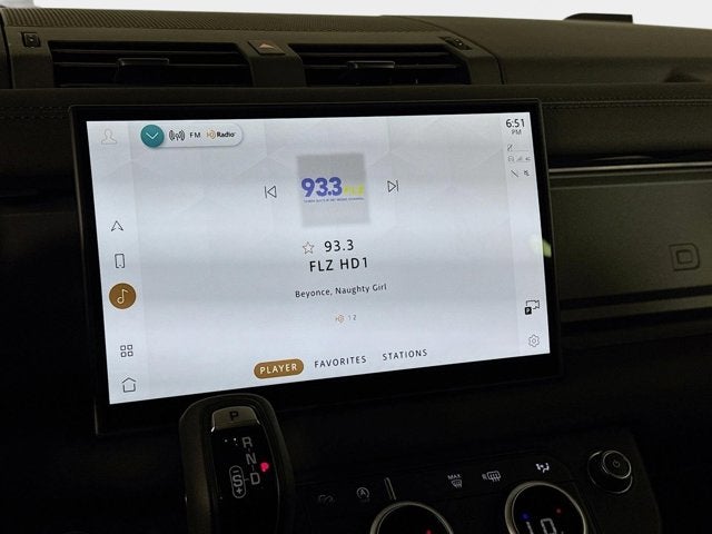 2025 Land Rover Defender 110 S