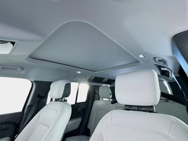 2025 Land Rover Defender 110 S