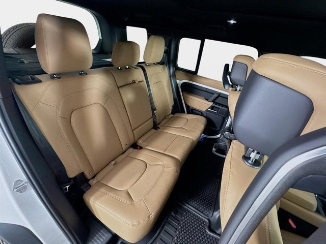 2026 Land Rover Defender 110 S