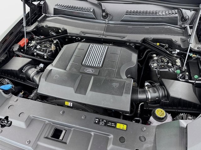 2025 Land Rover Defender 110 V8