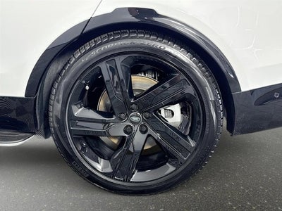 2025 Land Rover Discovery Dynamic SE