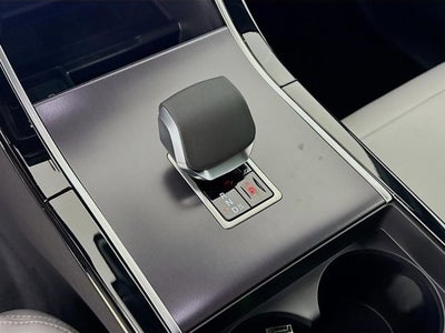 2026 Land Rover Range Rover Velar Dynamic SE