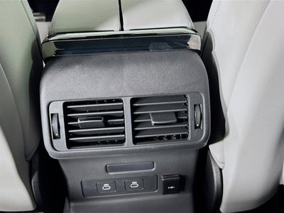 2026 Land Rover Range Rover Velar Dynamic SE