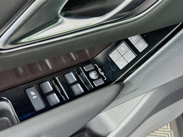 2026 Land Rover Range Rover Velar Dynamic SE