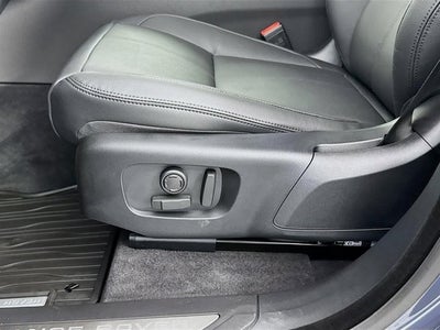 2026 Land Rover Range Rover Velar Dynamic SE