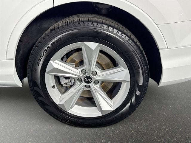 2021 Audi Q7 45 Premium Plus