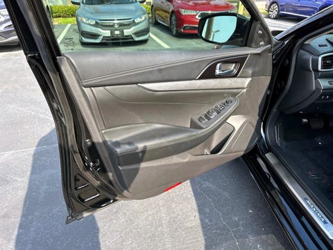 2018 Nissan Maxima SL in Tampa Bay, FL - Crown Hyundai