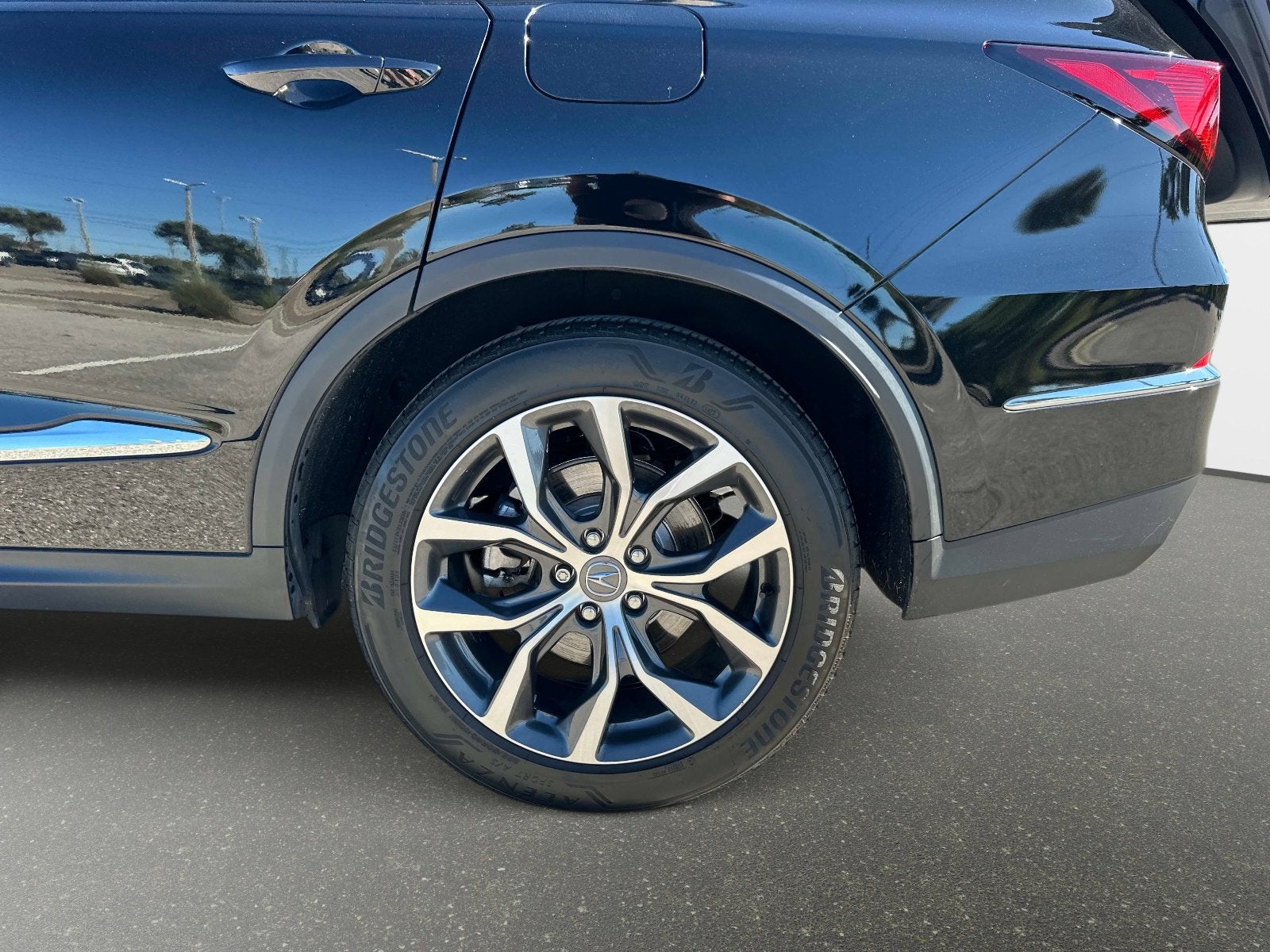 2023 Acura MDX w/Technology Package